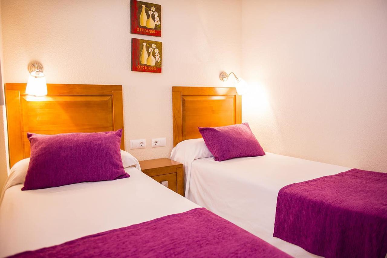 Apartamentos Fenix Beach Roquetas de Mar Kültér fotó